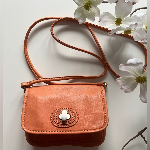 Fossil Handbags - FOSSIL: Orange Leather Flap Crossbody Shoulder Bag.